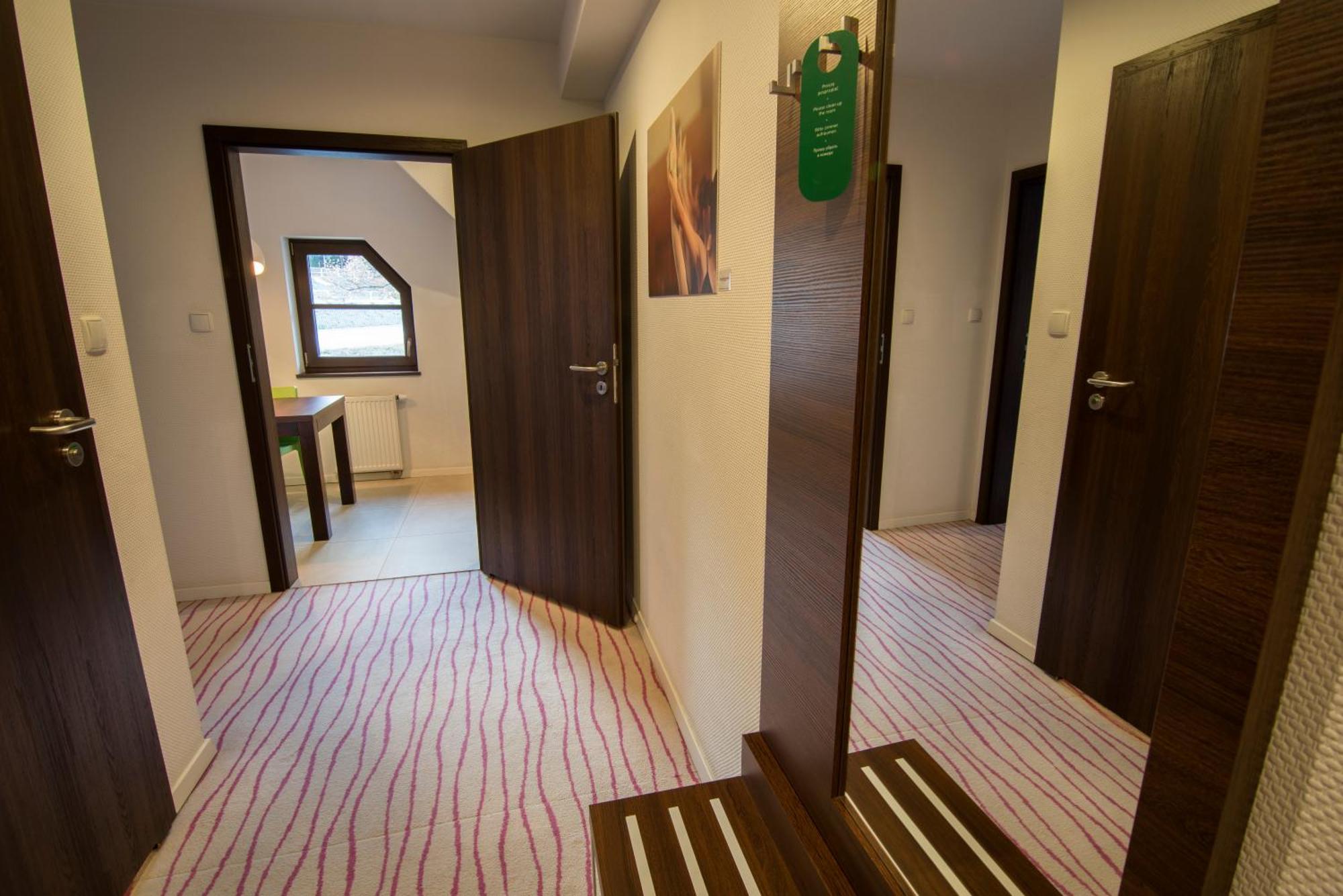 Aparthotel Flinski Sport & Spa Świeradów-Zdrój Δωμάτιο φωτογραφία