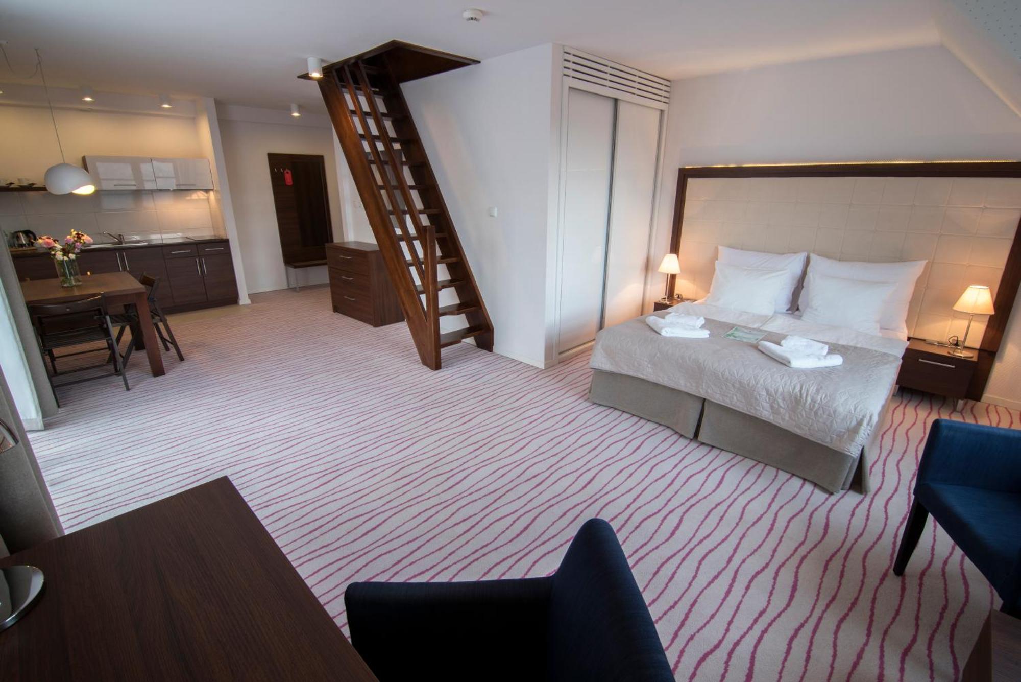 Aparthotel Flinski Sport & Spa Świeradów-Zdrój Δωμάτιο φωτογραφία
